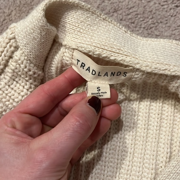 Tradlands Shelter Cardigan in Birch, size small - Picture 9 of 9